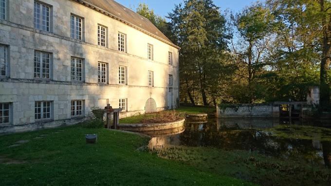 Logis Hotel Le Relais Du Moulin Valençay エクステリア 写真