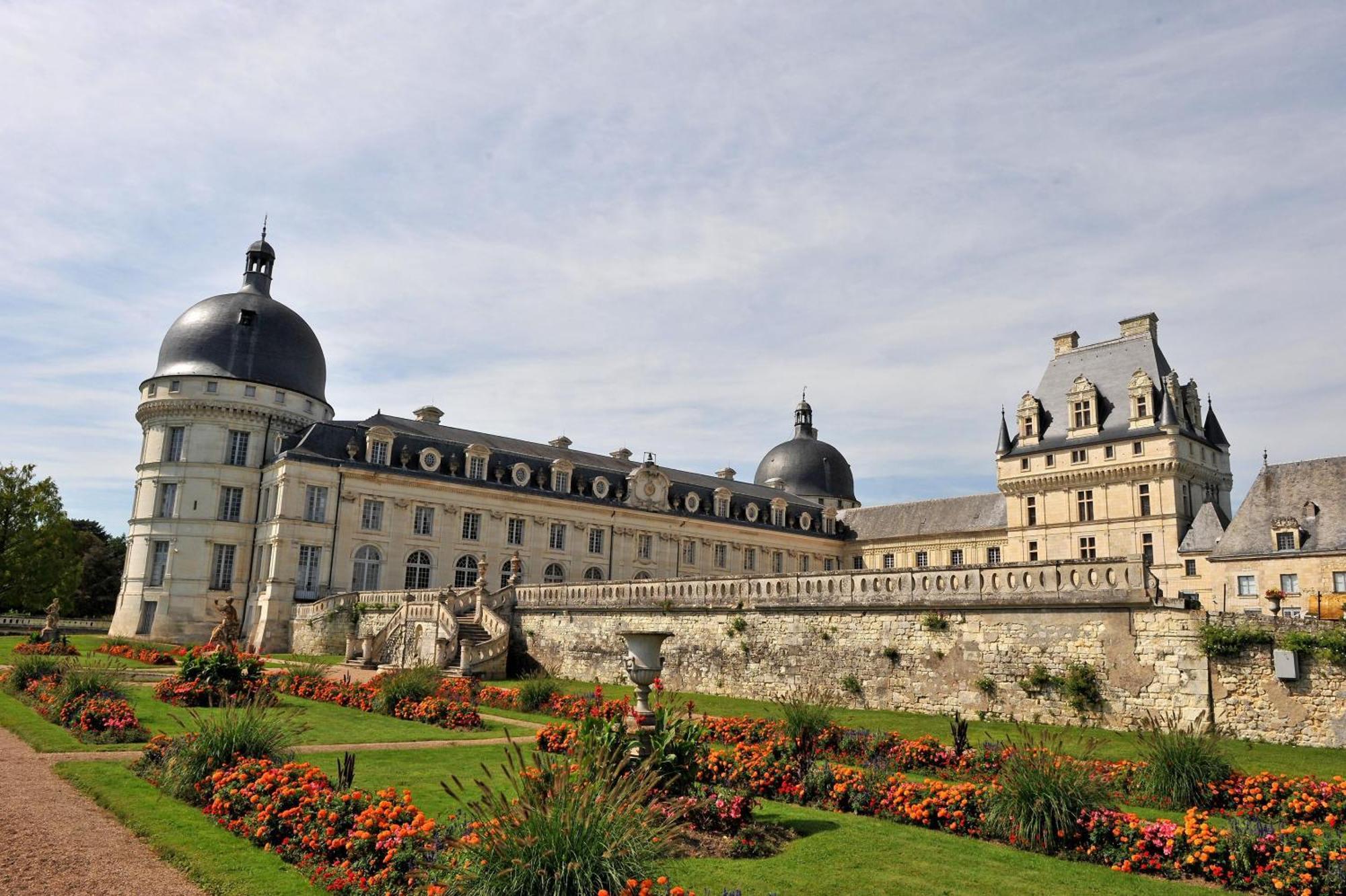 Logis Hotel Le Relais Du Moulin Valençay エクステリア 写真