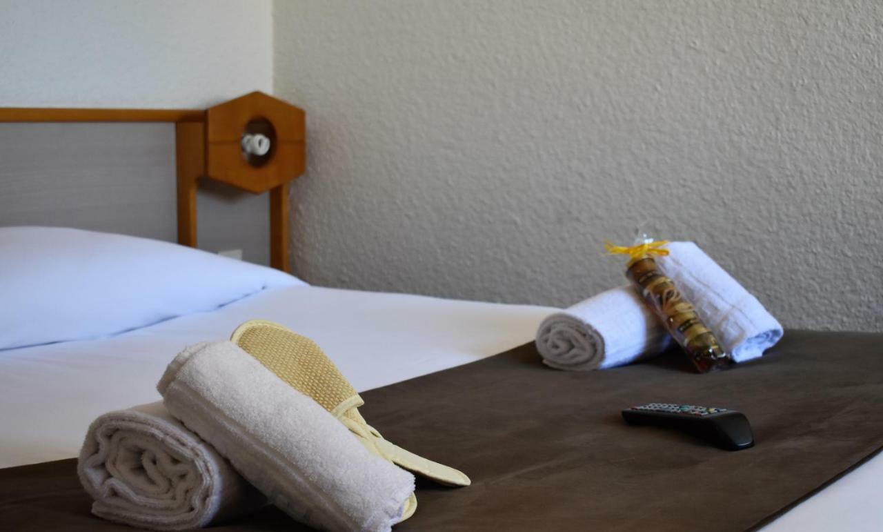 Logis Hotel Le Relais Du Moulin Valençay エクステリア 写真